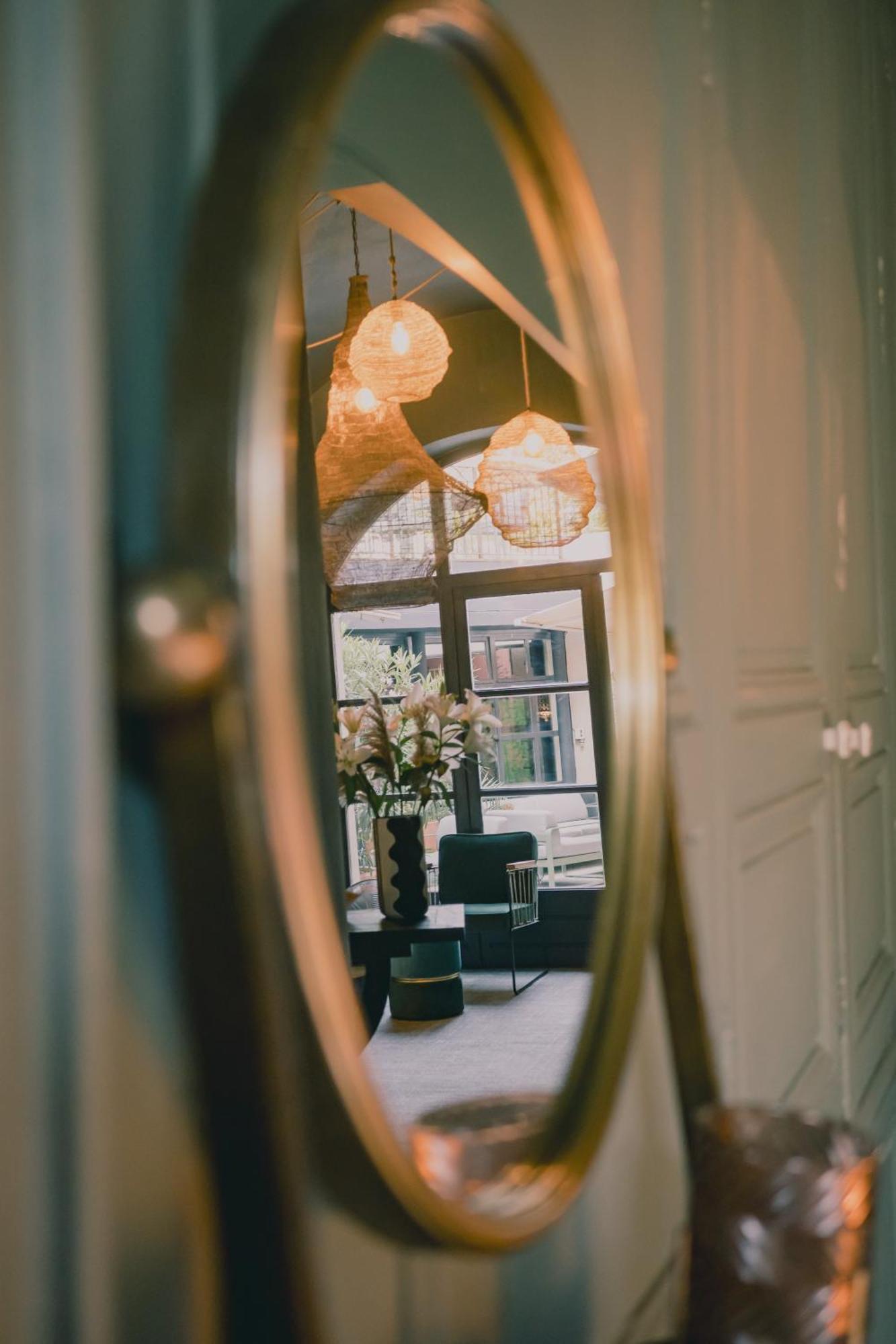 Le Victoria Boutique Hotel Saint-Paul-Trois-Chateaux Bagian luar foto