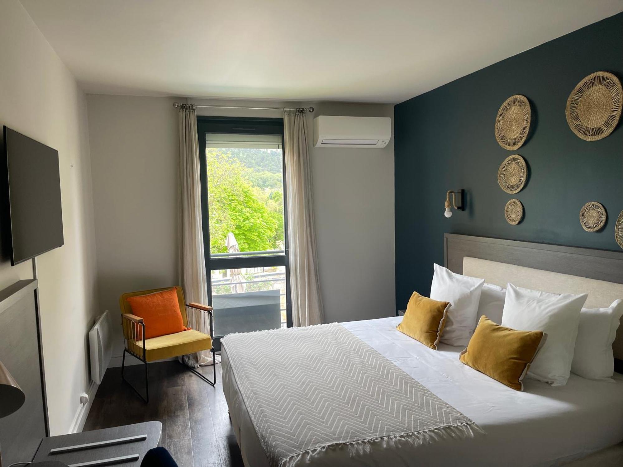 Le Victoria Boutique Hotel Saint-Paul-Trois-Chateaux Bagian luar foto