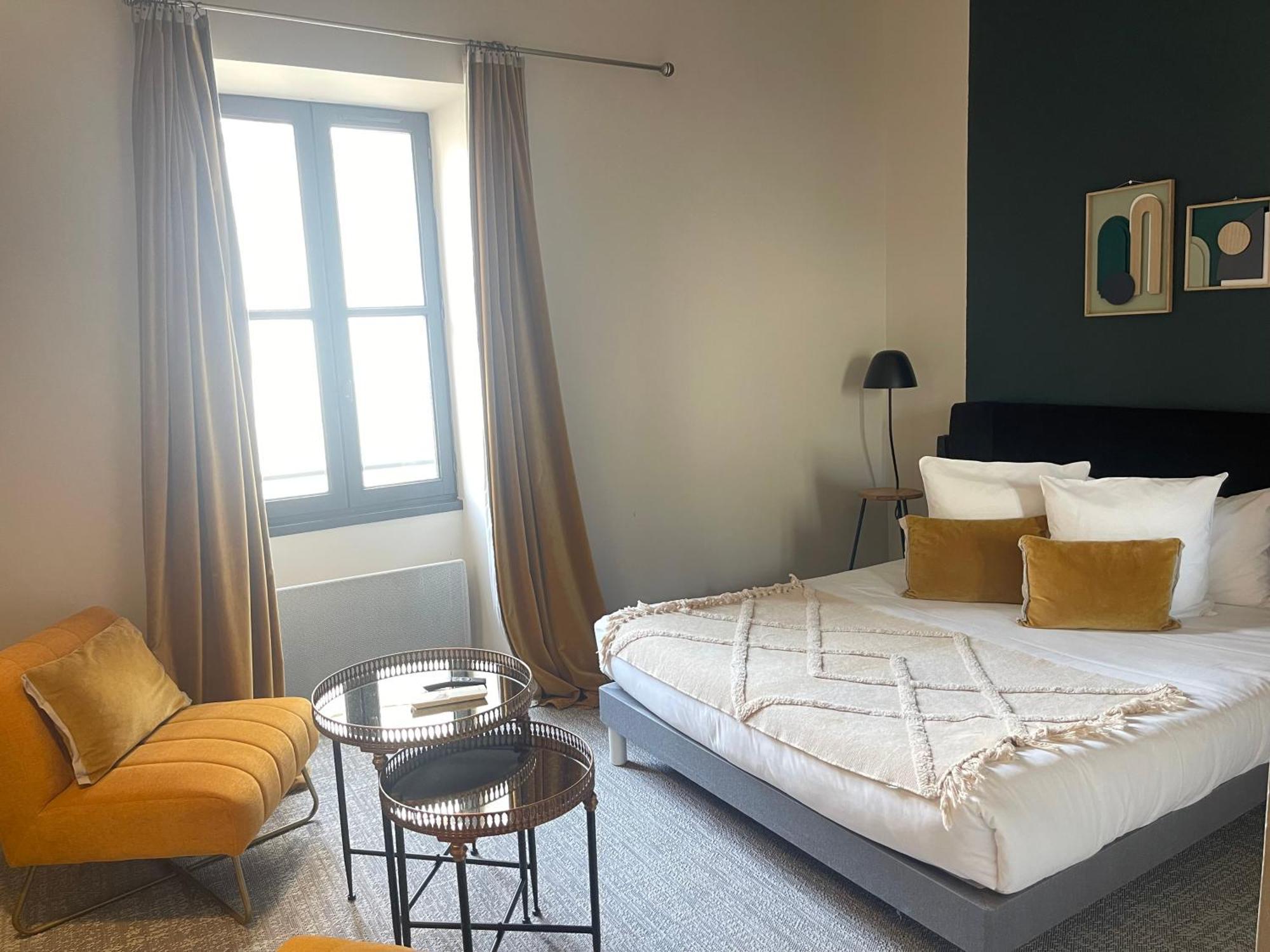 Le Victoria Boutique Hotel Saint-Paul-Trois-Chateaux Bagian luar foto